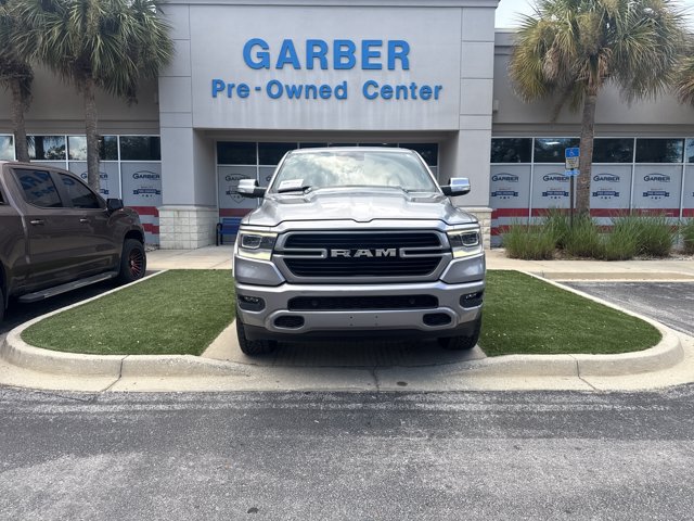 Used 2021 RAM 1500 Laramie AWD/4WD image 2