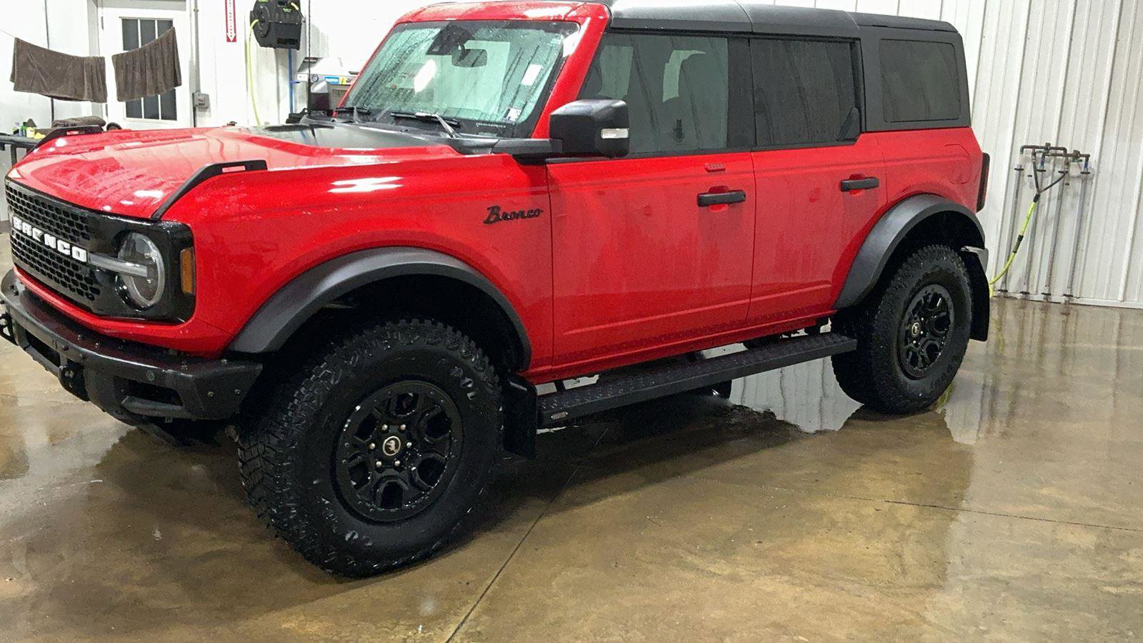 Certified 2022 Ford Bronco Wildtrak image 8