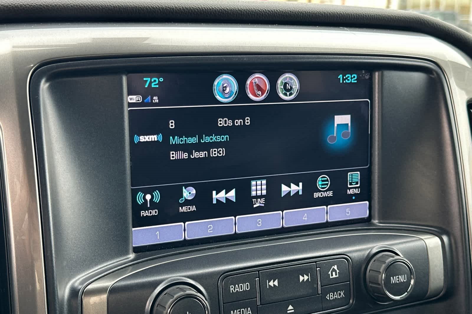 Used 2018 Chevrolet Silverado 1500 LT w/ All Star Edition image 18