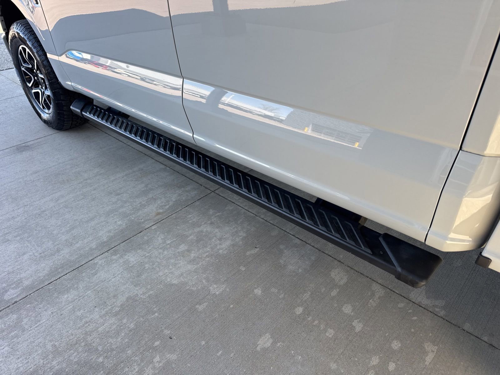 Certified 2023 Ford F150 XLT w/ Equipment Group 302A High image 19