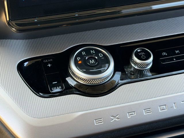 Certified 2025 Ford Expedition Max Active AWD/4WD image 33