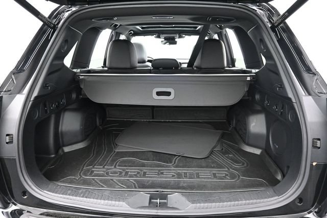 Used 2025 Subaru Forester Touring AWD/4WD image 22