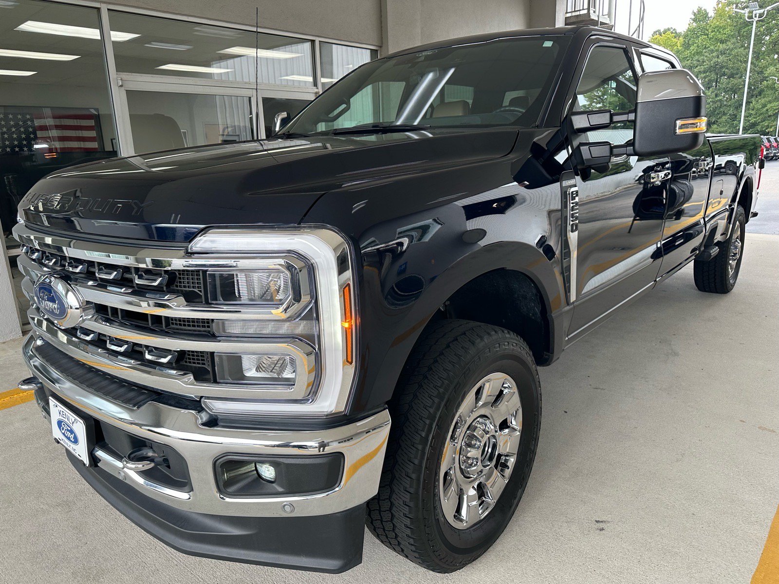 Certified 2024 Ford F250 Lariat w/ Lariat Ultimate Package AWD/4WD image 3