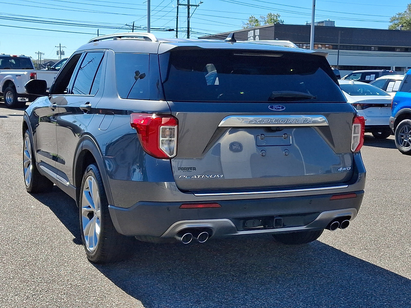 Certified 2023 Ford Explorer Platinum w/ Technology Package AWD/4WD image 8