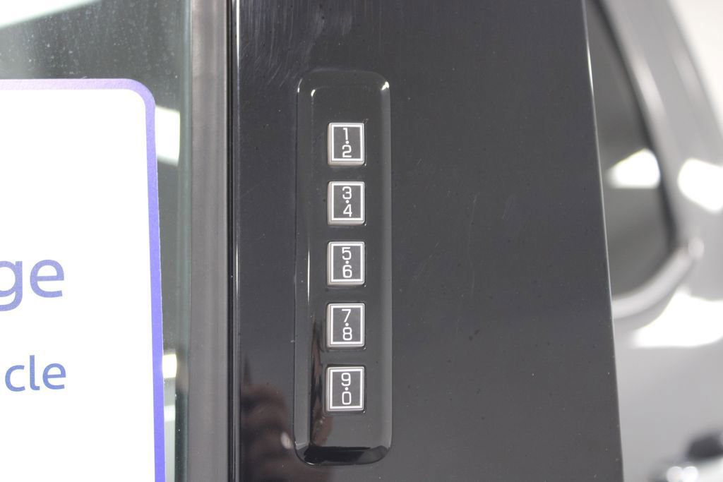 Certified 2023 Ford F150 Lariat image 22