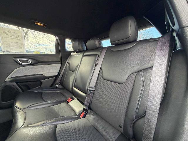 Used 2024 Jeep Compass Latitude AWD/4WD image 23