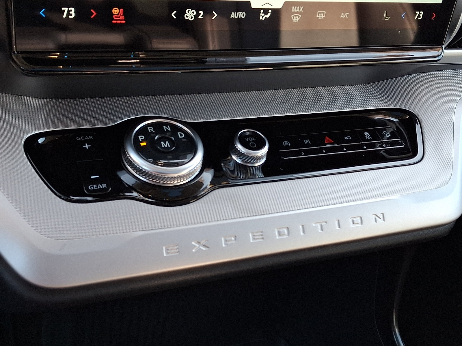 Certified 2025 Ford Expedition Active AWD/4WD image 19