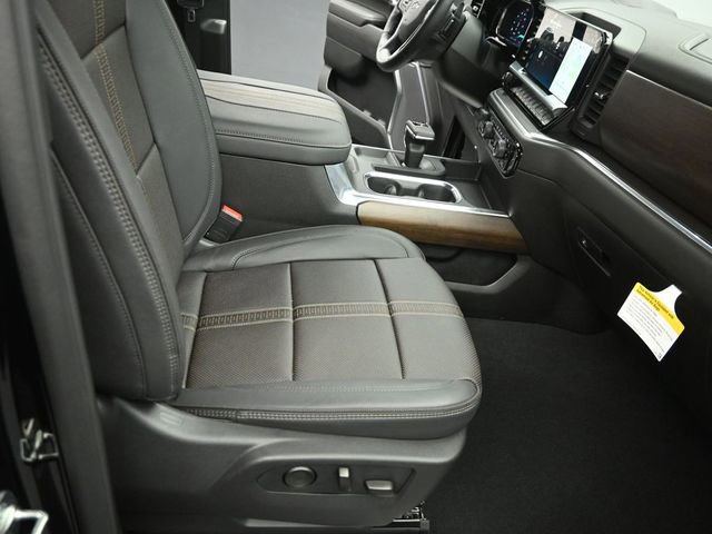 Used 2026 Chevrolet Silverado 1500 High Country w/ Midnight Edition image 42