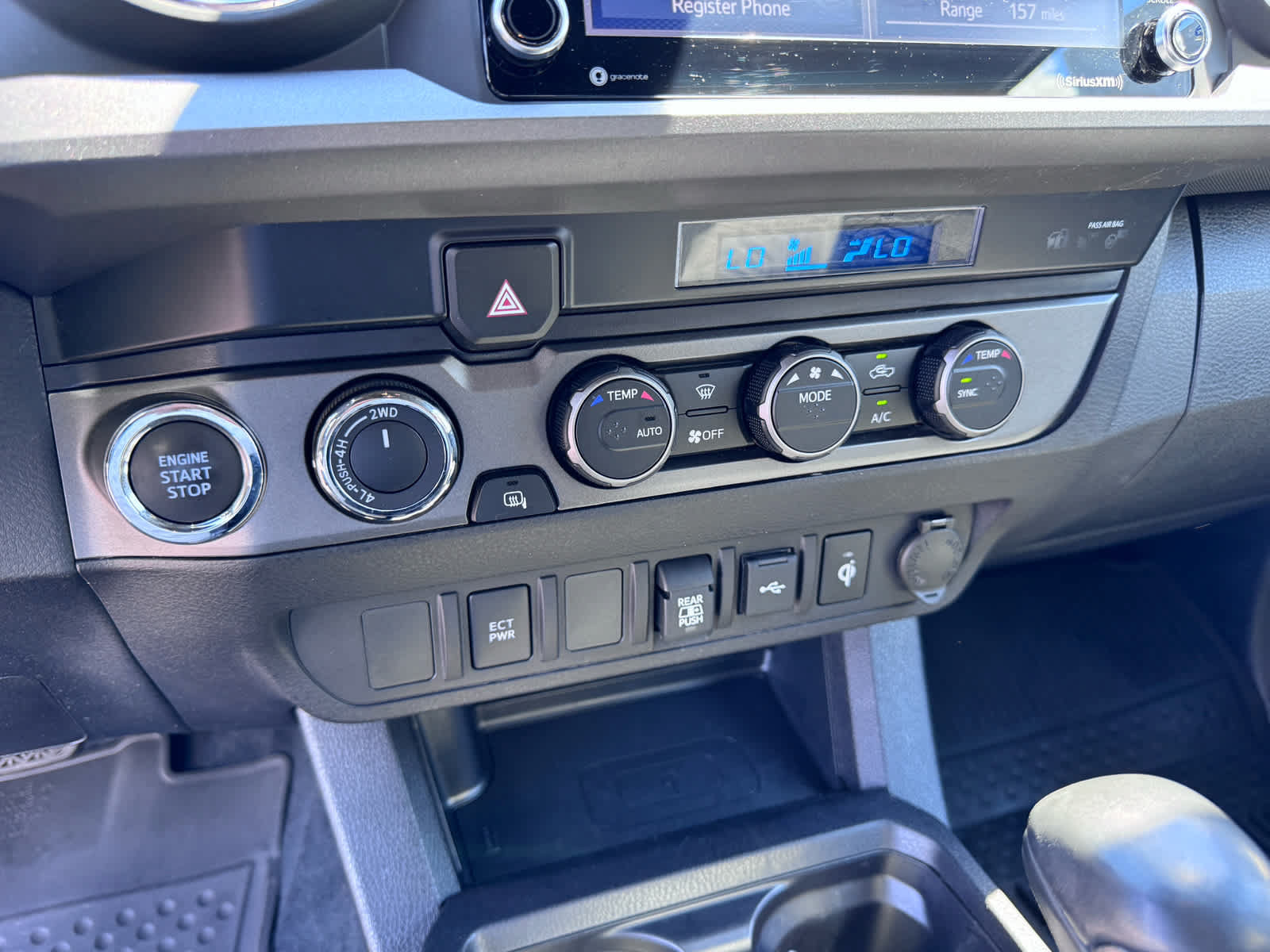 Used 2023 Toyota Tacoma TRD Sport AWD/4WD image 32