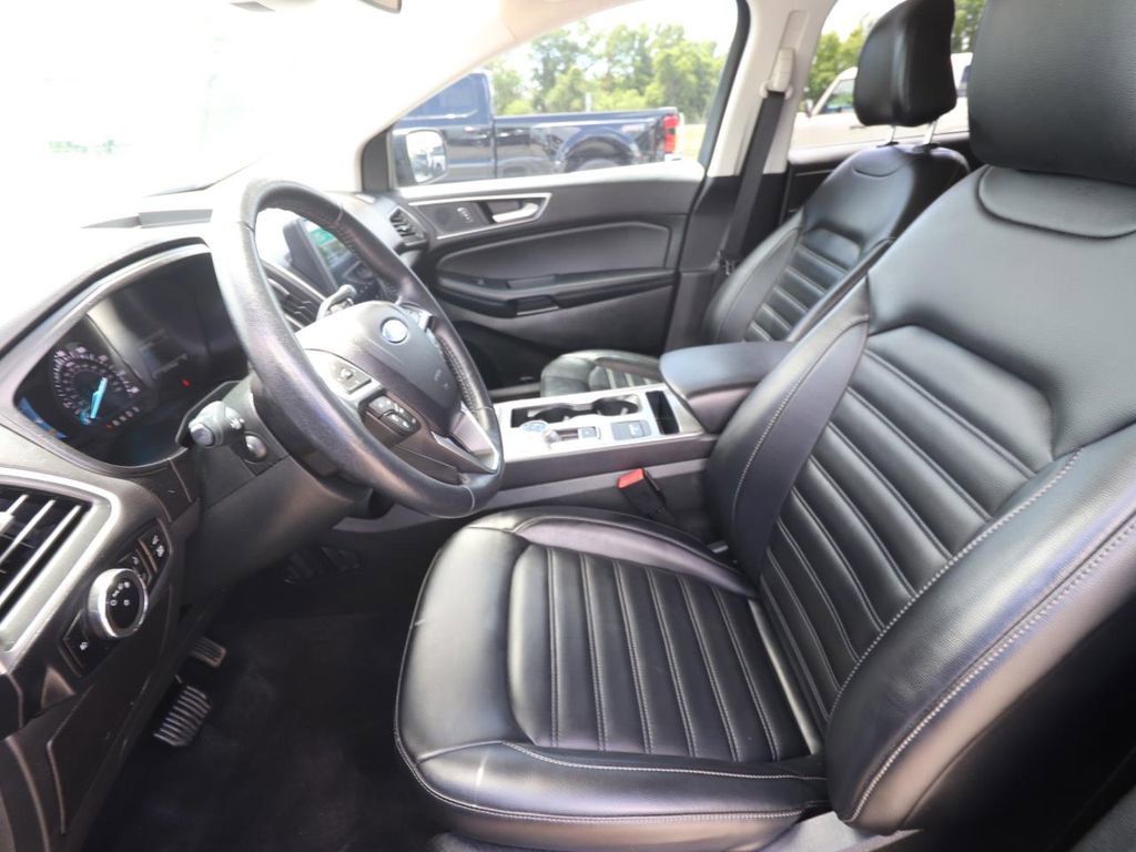 Certified 2023 Ford Edge SEL w/ Convenience Package AWD/4WD image 2
