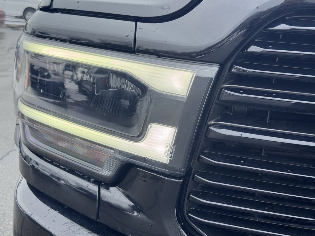 Used 2019 RAM 2500 Big Horn w/ Black Appearance Package image 4