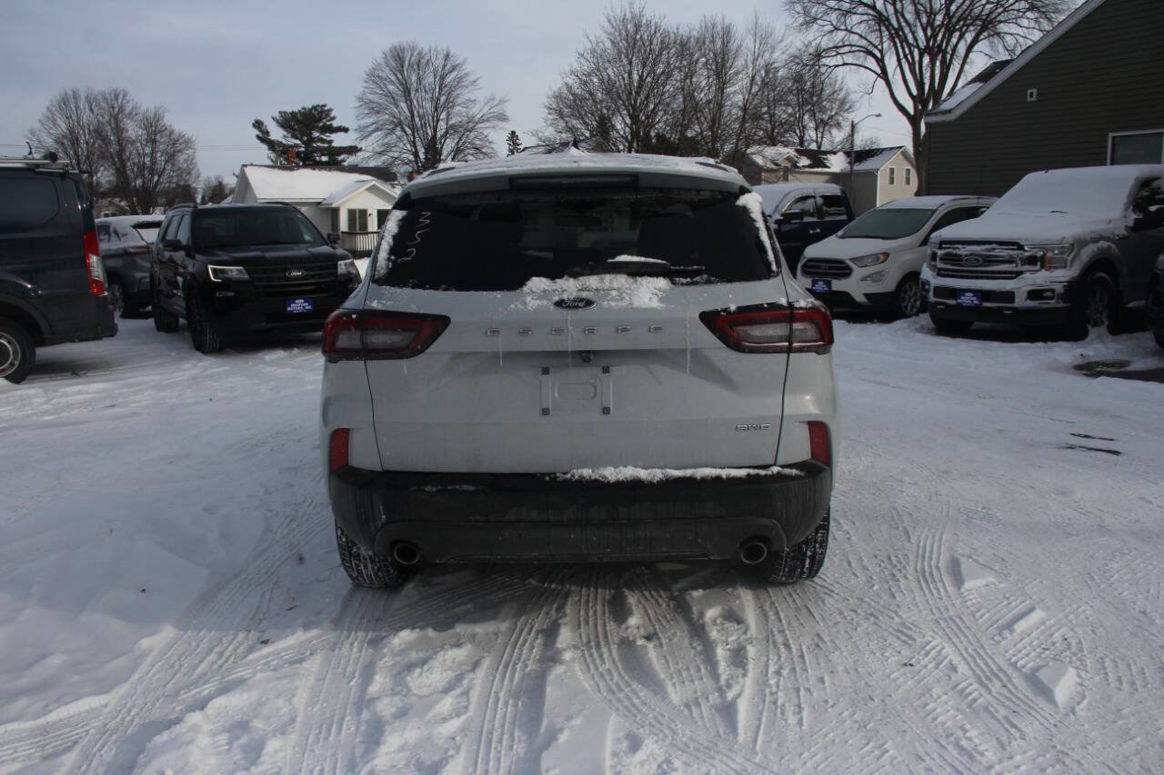 Certified 2025 Ford Escape ST-Line Select image 4