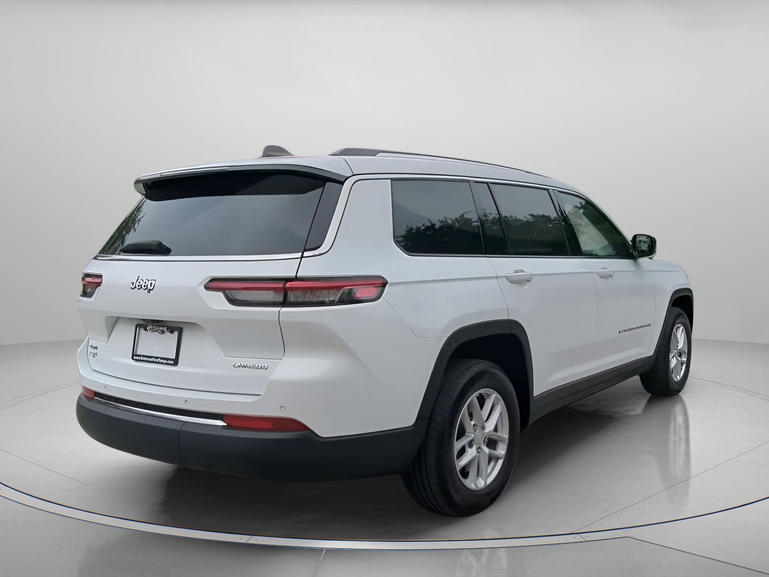 Used 2024 Jeep Grand Cherokee L Laredo AWD/4WD image 27