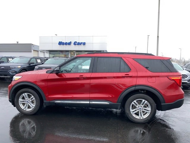 Certified 2023 Ford Explorer XLT w/ Equipment Group 202A image 6