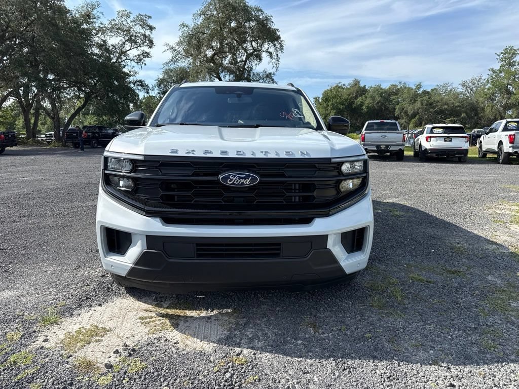 Certified 2025 Ford Expedition Max Active RWD image 9