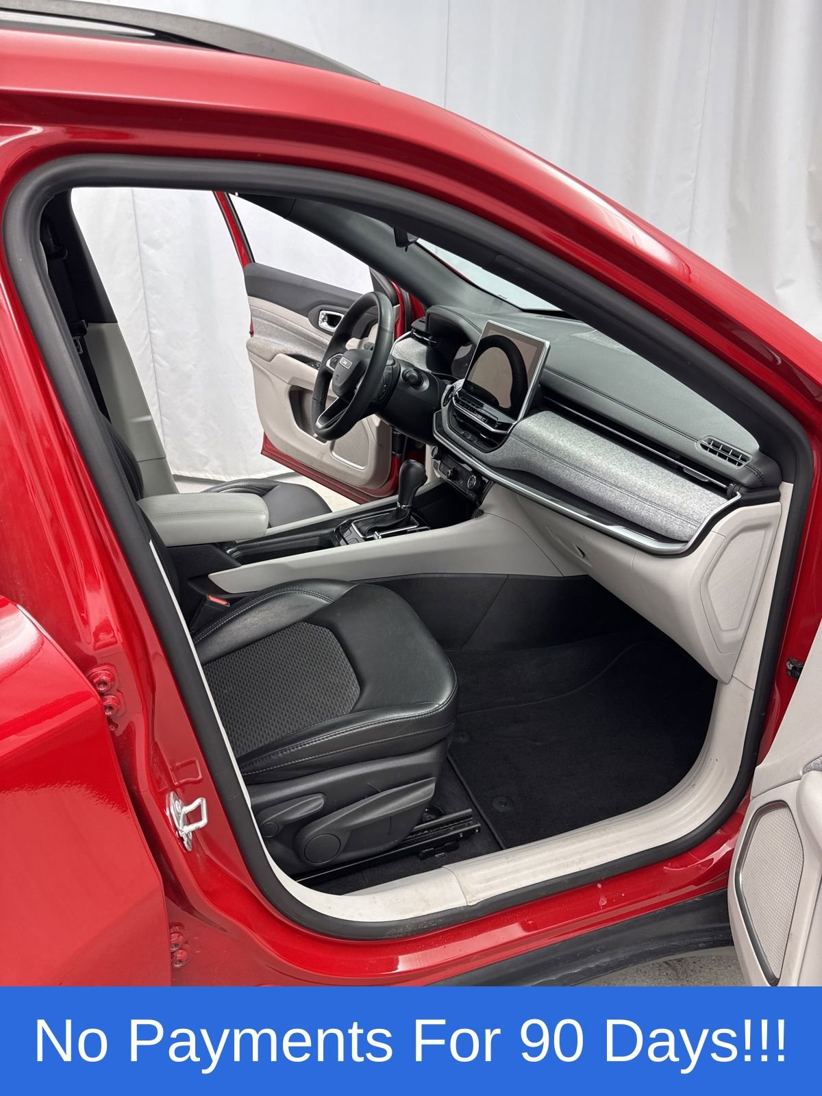 Used 2023 Jeep Compass Latitude AWD/4WD image 25