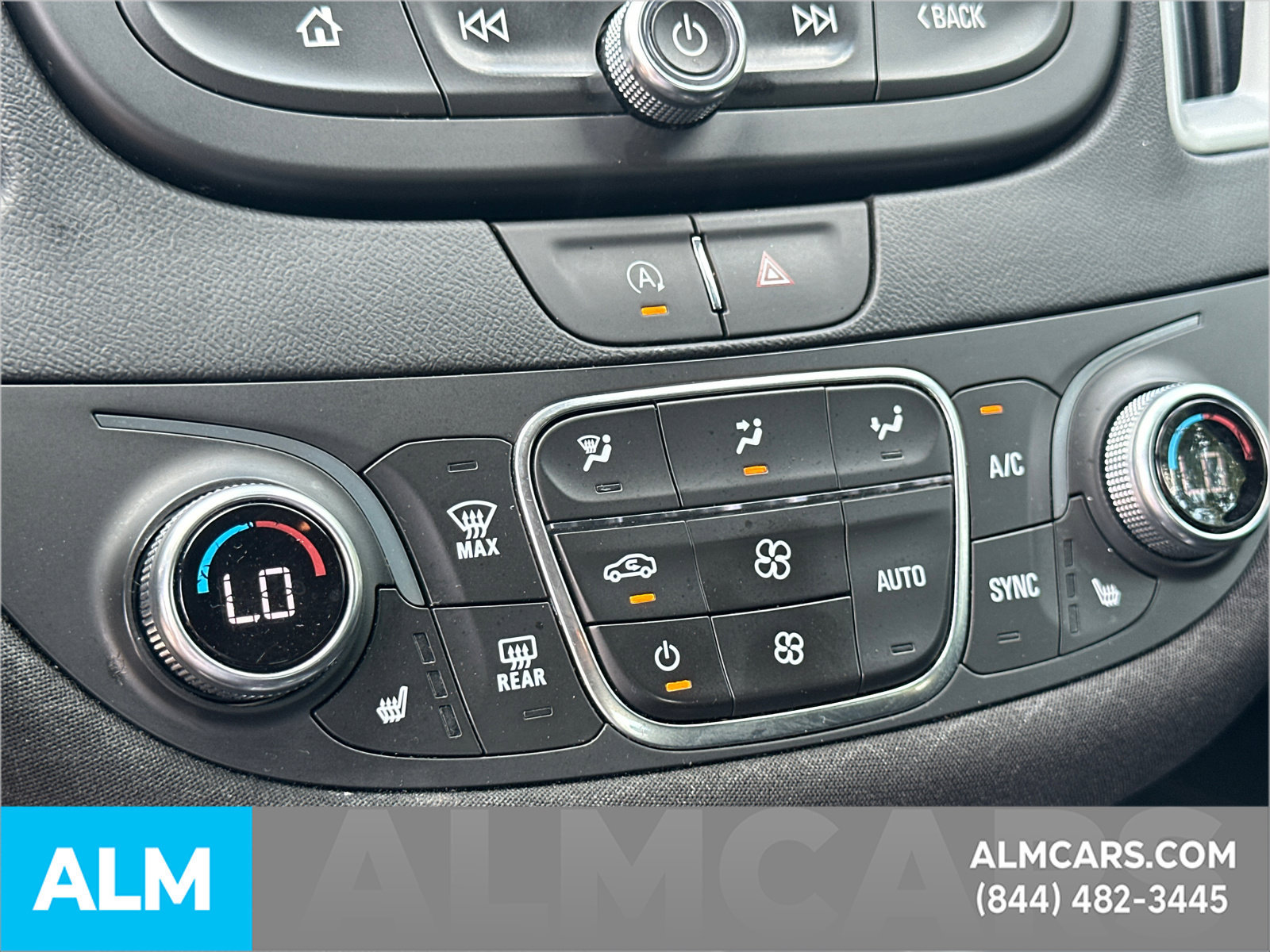 Used 2025 Chevrolet Malibu LT FWD image 33