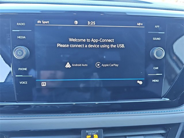 Used 2024 Volkswagen Taos SE image 22