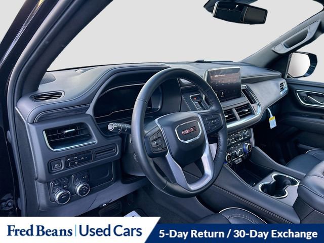 Used 2023 GMC Yukon XL SLT w/ SLT Luxury Package image 11