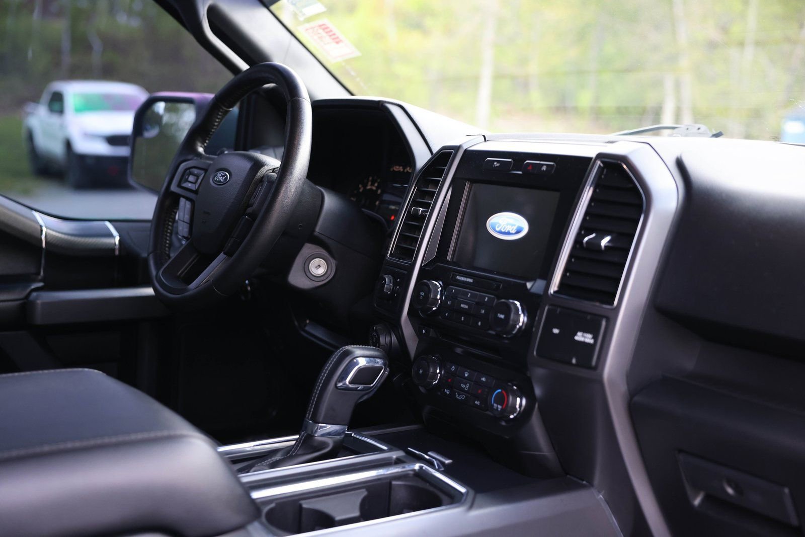 Certified 2018 Ford F150 XLT w/ Equipment Group 302A Luxury AWD/4WD image 10