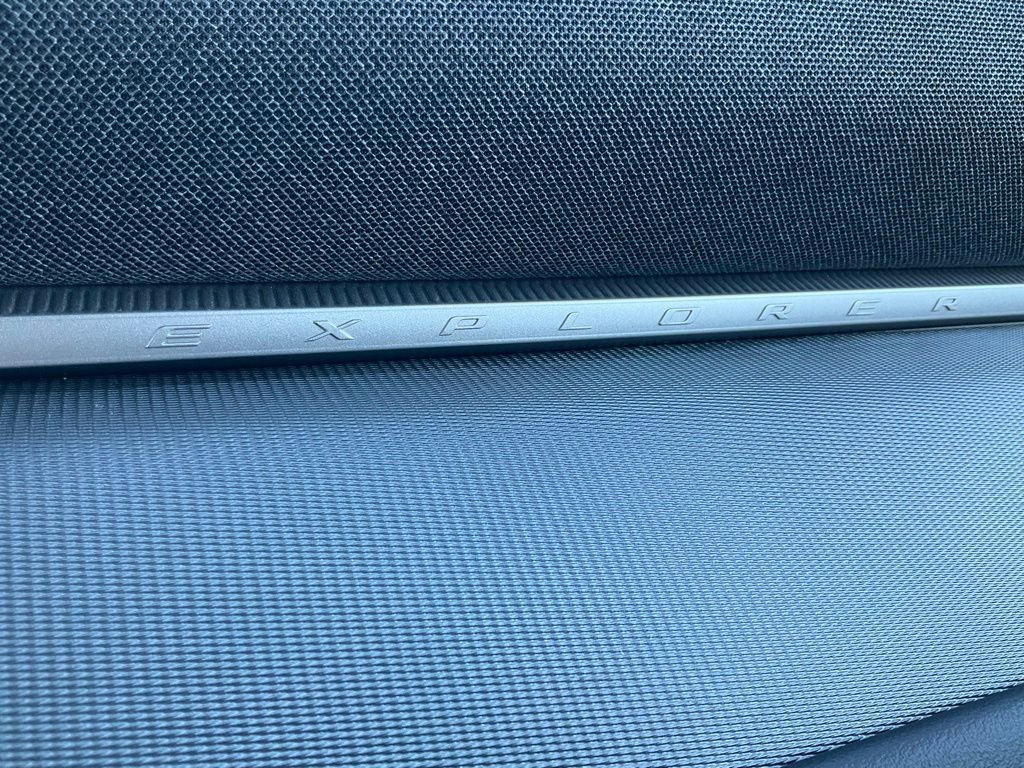 Certified 2025 Ford Explorer ST-Line w/ Premium Package image 53