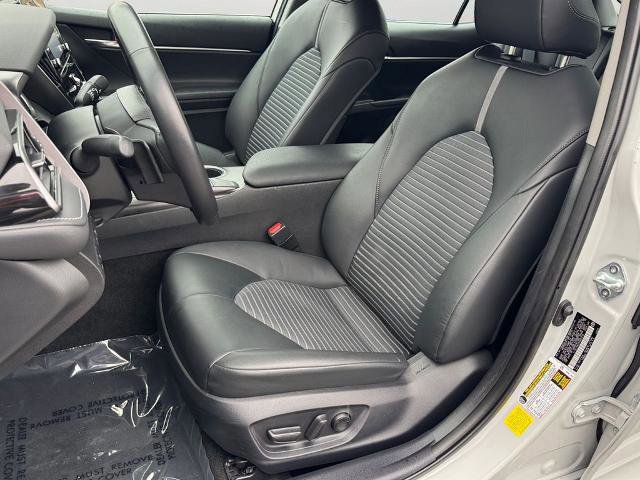 Used 2023 Toyota Camry SE image 14