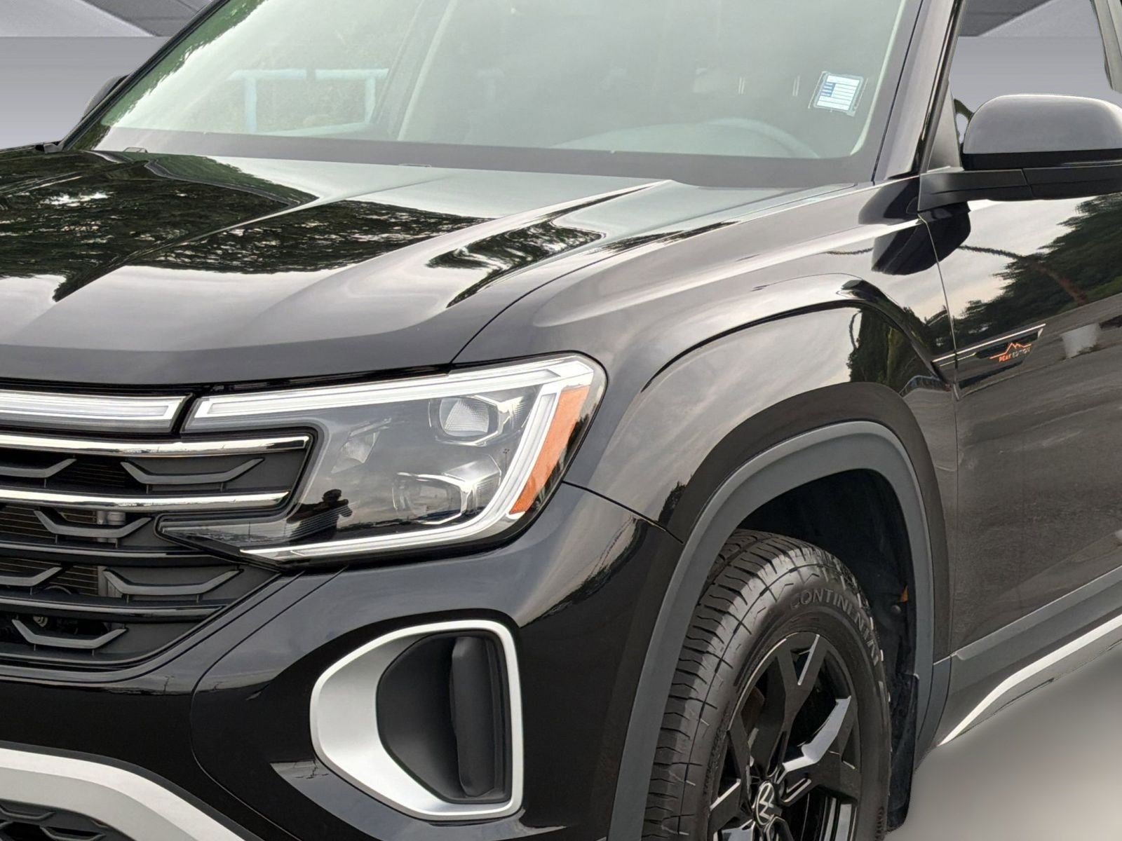 Used 2024 Volkswagen Atlas Peak Edition SE AWD/4WD image 11