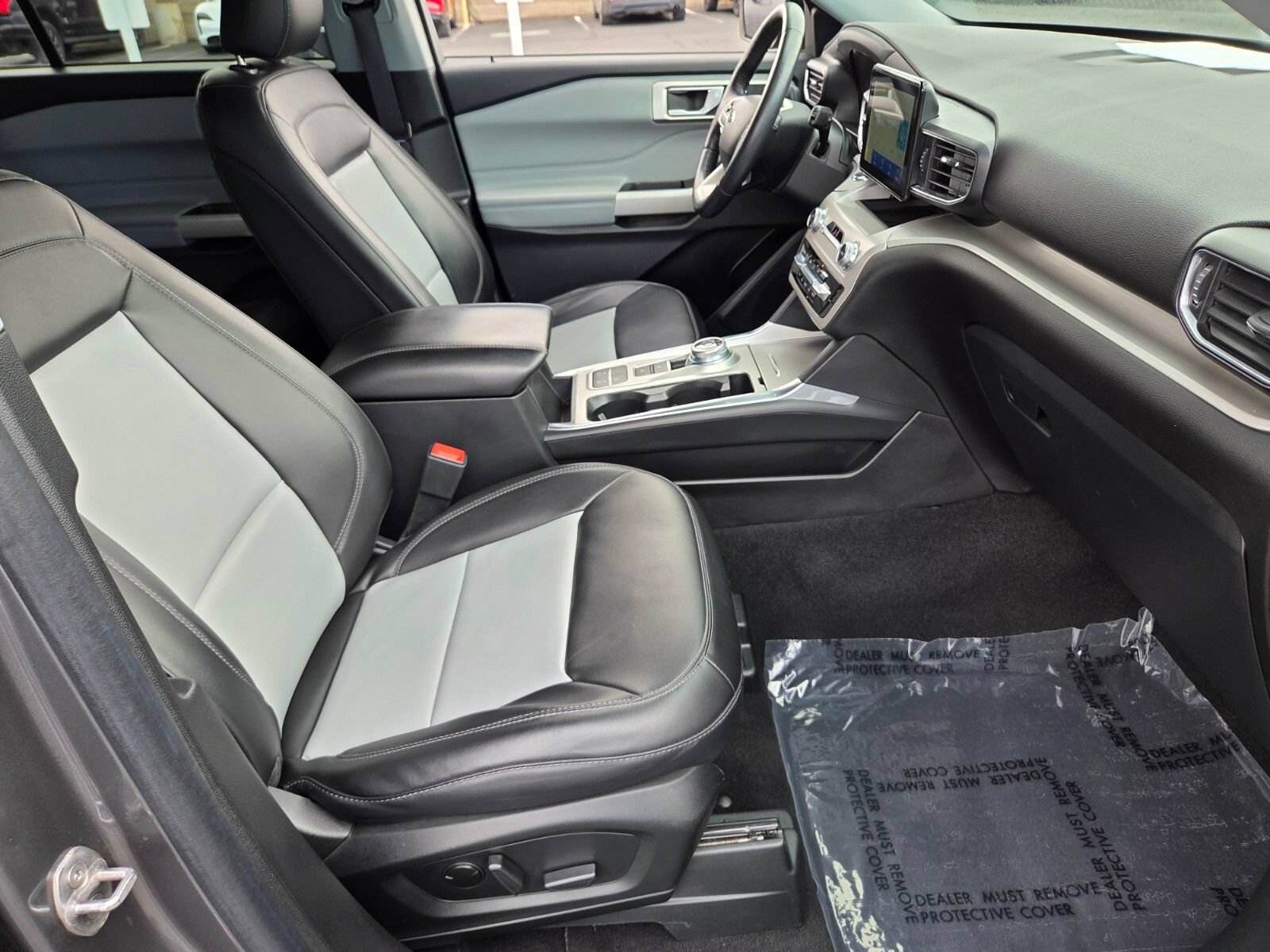Certified 2023 Ford Explorer XLT w/ Equipment Group 202A RWD image 16