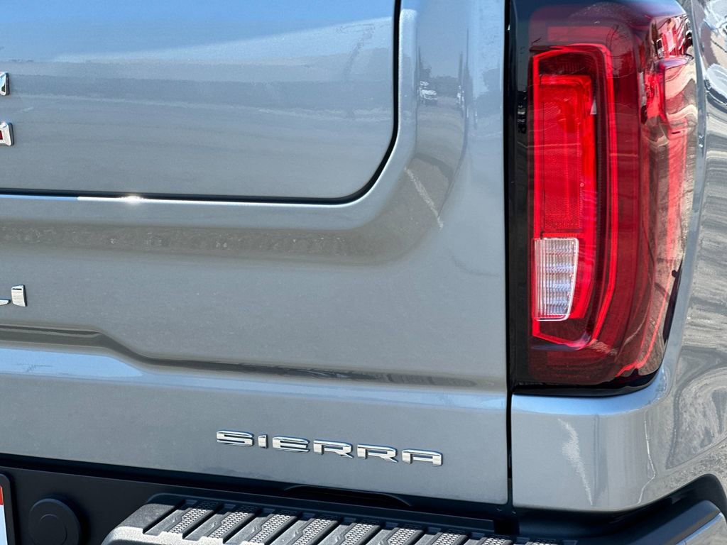 Used 2024 GMC Sierra 1500 Denali w/ Technology Package RWD image 25