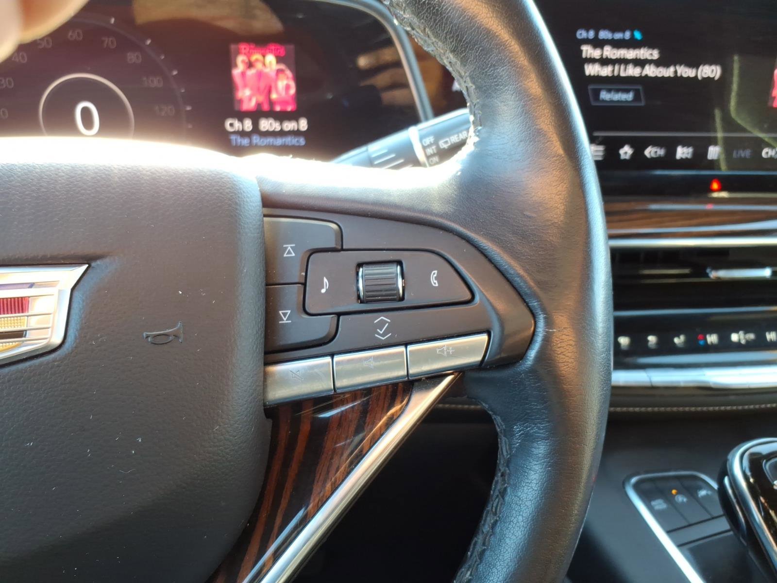 Used 2021 Cadillac Escalade Premium Luxury w/ Performance Package image 24