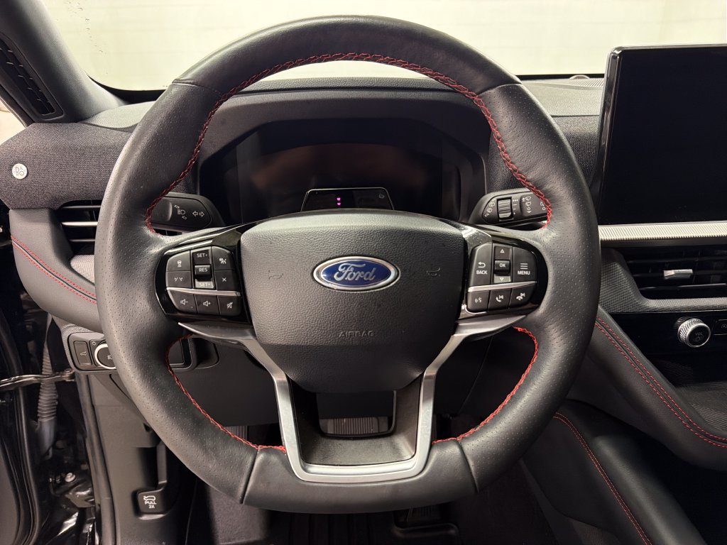 Certified 2025 Ford Explorer ST-Line RWD image 19