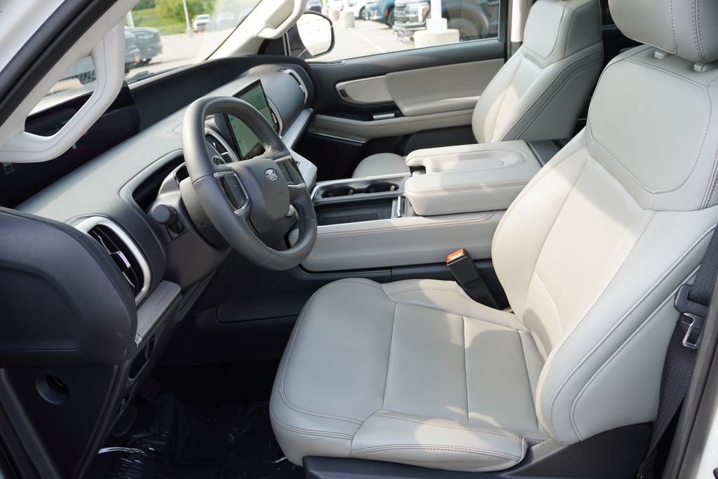 Certified 2025 Ford Expedition Max Active RWD image 16