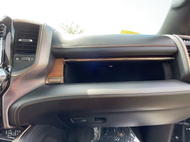 Used 2020 RAM 1500 Limited AWD/4WD image 32