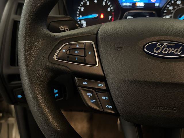 Certified 2018 Ford Focus SE FWD image 19