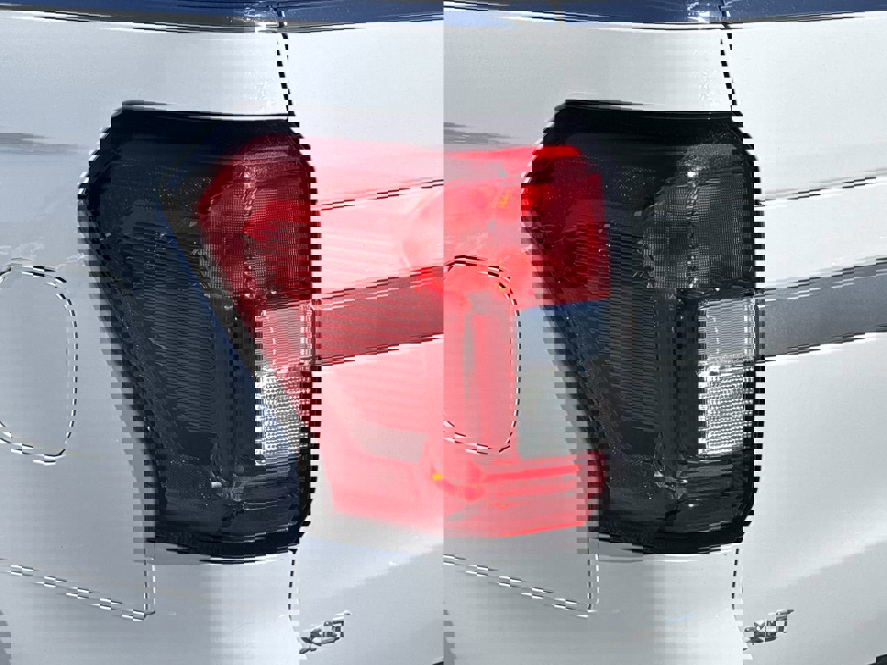 Certified 2024 Ford Expedition XLT image 7