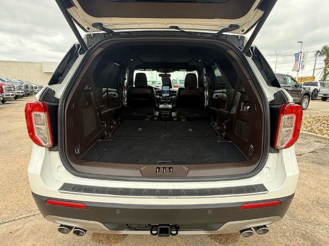 Certified 2024 Ford Explorer King Ranch w/ Technology Package RWD image 30