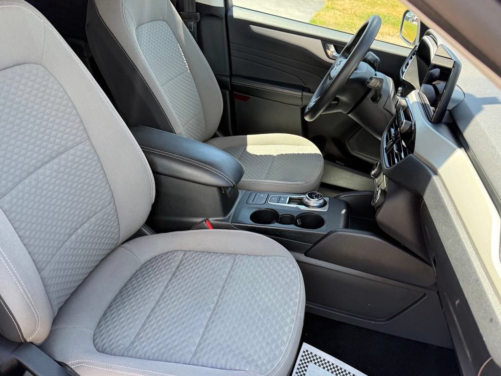 Certified 2021 Ford Escape SE FWD image 13