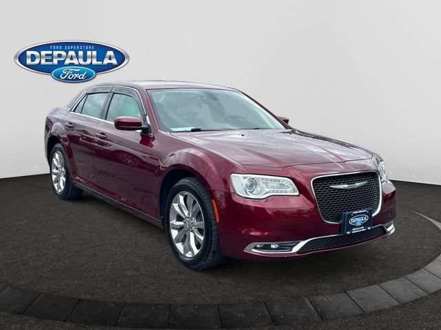 Used 2019 Chrysler 300 Touring w/ Driver Convenience Group AWD/4WD image 9