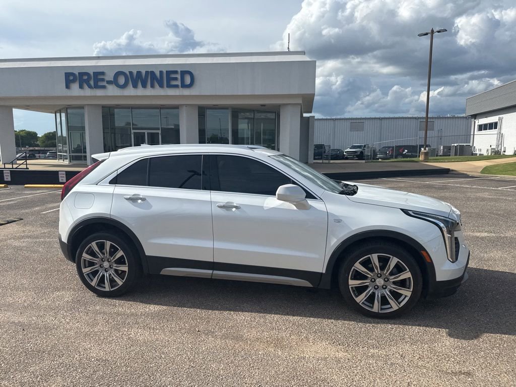 Used 2019 Cadillac XT4 Premium Luxury w/ Driver Assist Package FWD image 16