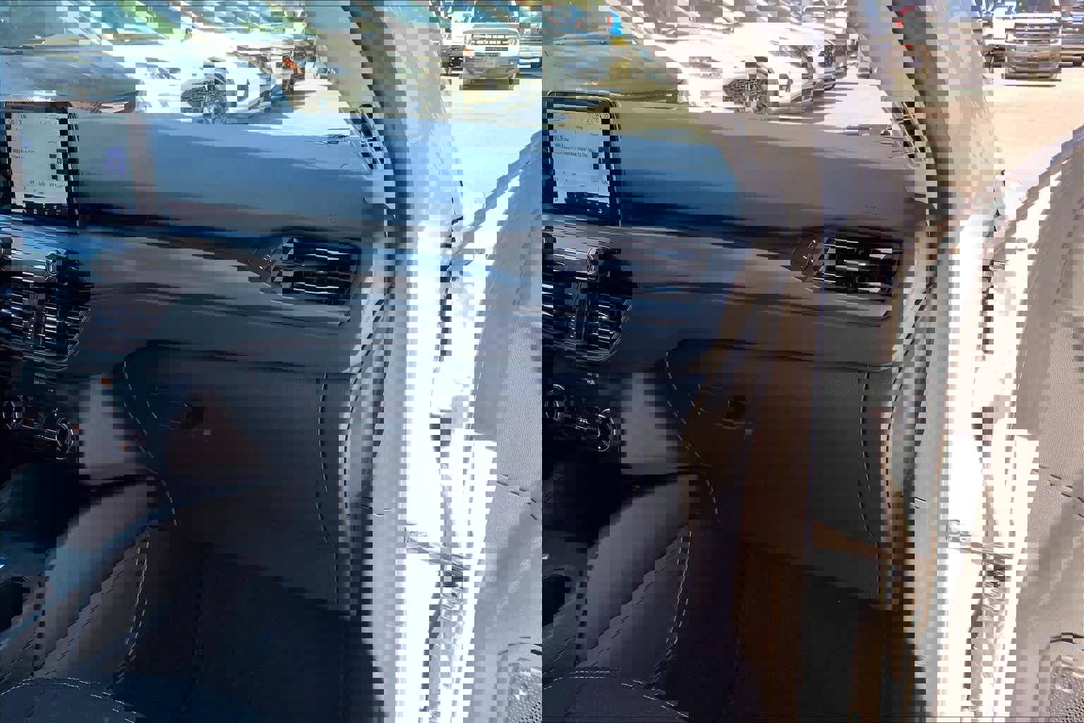 Certified 2025 Ford Escape Active image 18