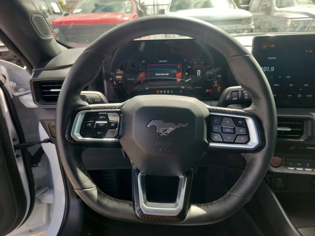 Certified 2025 Ford Mustang Coupe image 19