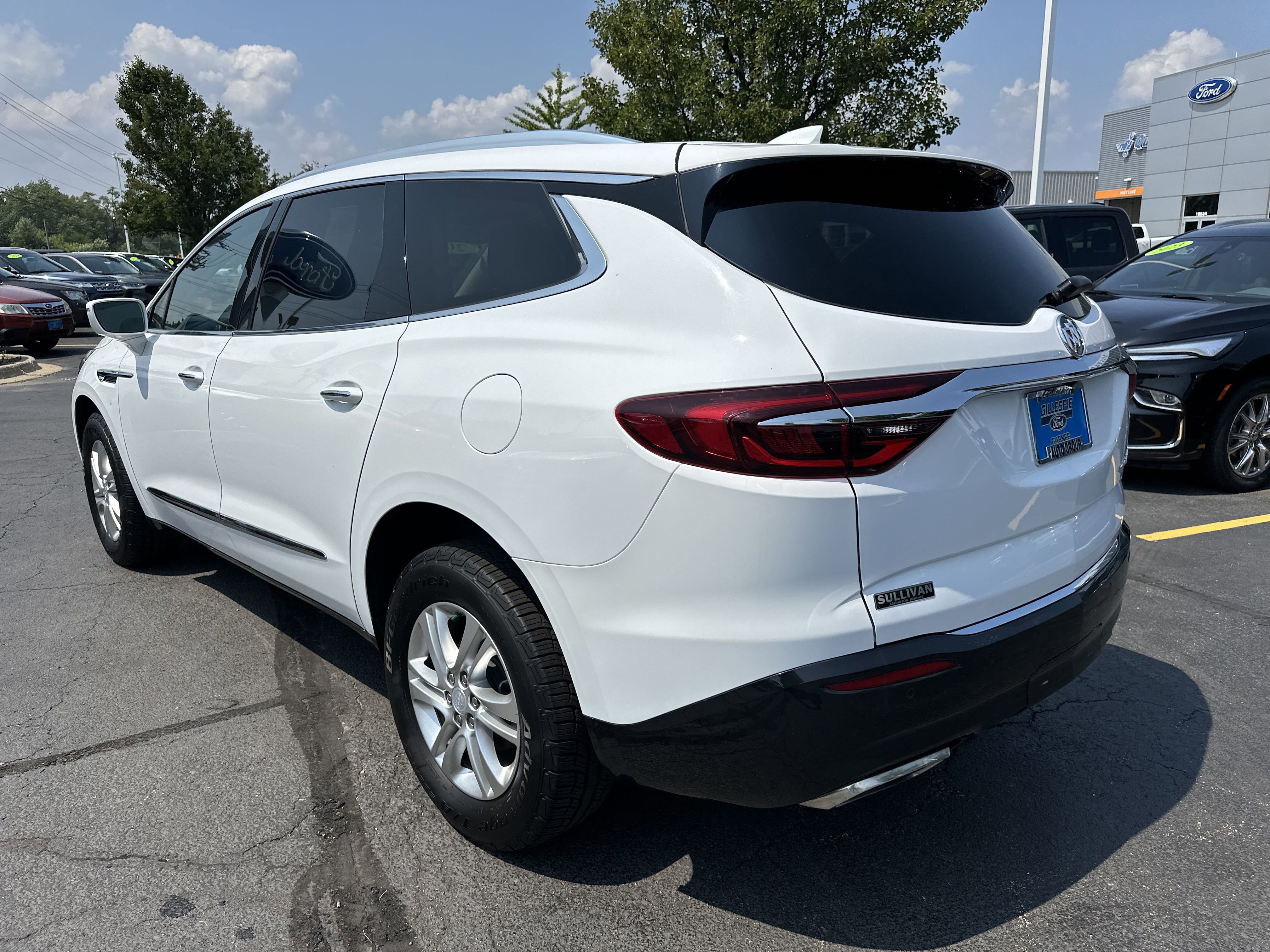Used 2019 Buick Enclave Essence image 5