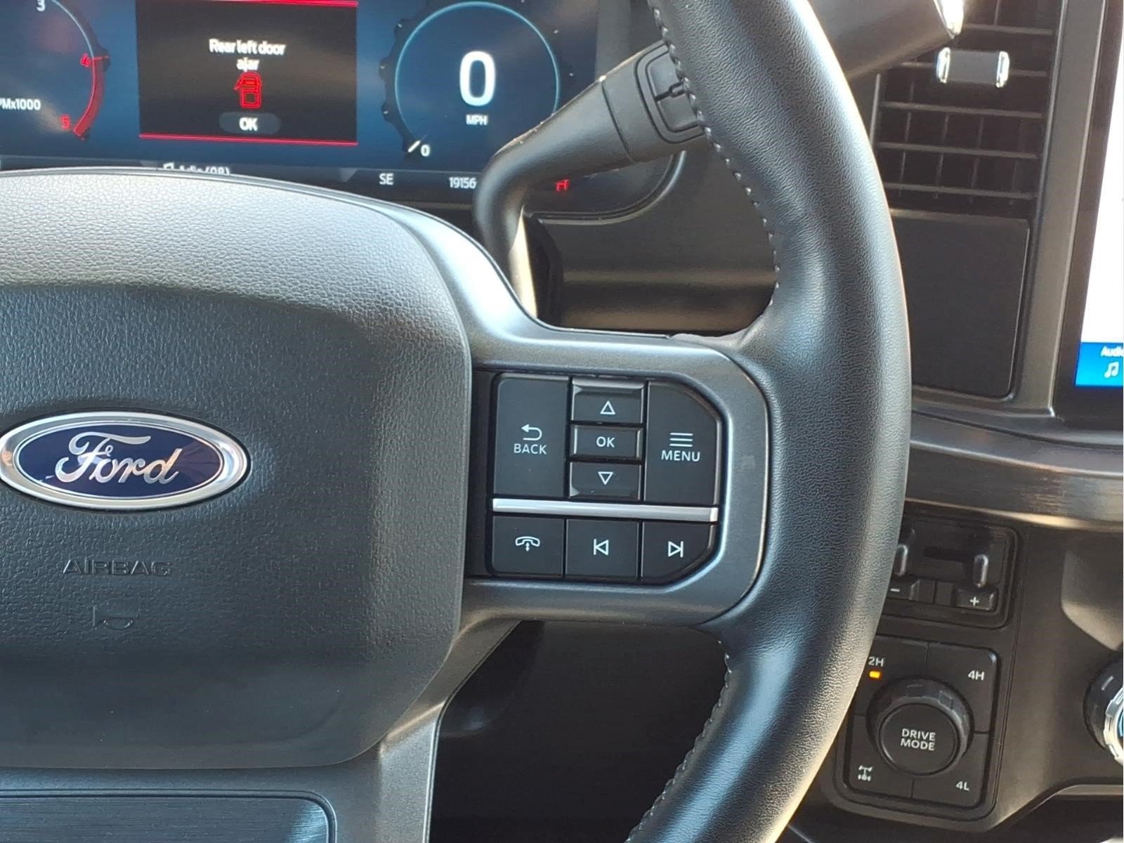 Certified 2024 Ford F250 Lariat w/ Chrome Package AWD/4WD image 13