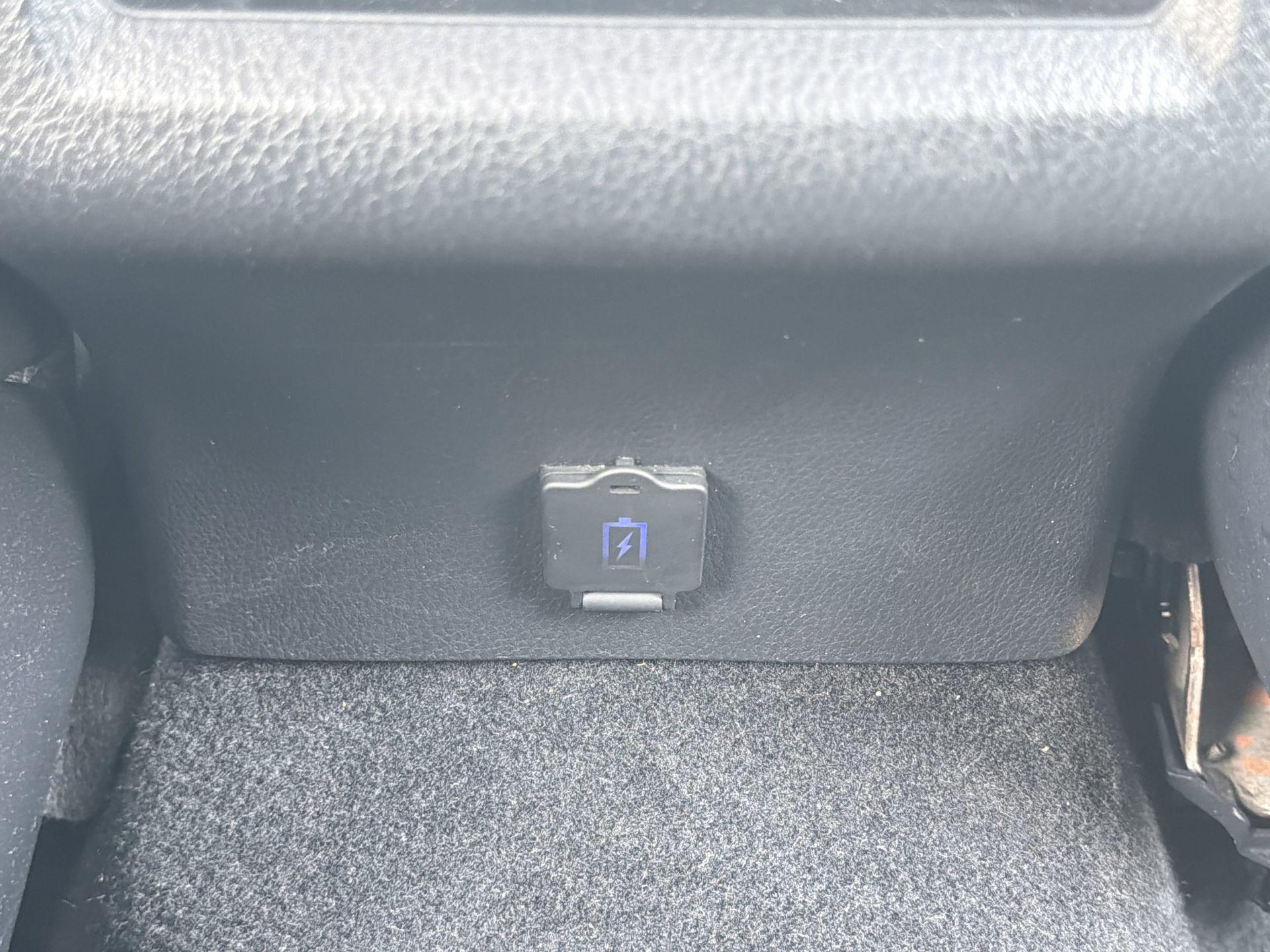 Used 2024 Toyota Camry SE w/ Convenience Package FWD image 25