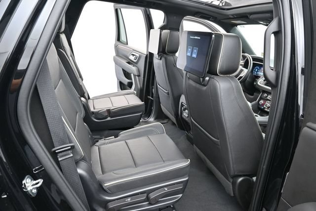 Used 2023 Chevrolet Tahoe Premier w/ Premium Package AWD/4WD image 33