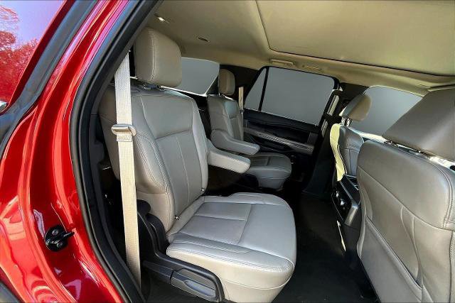 Certified 2021 Ford Expedition XLT image 31
