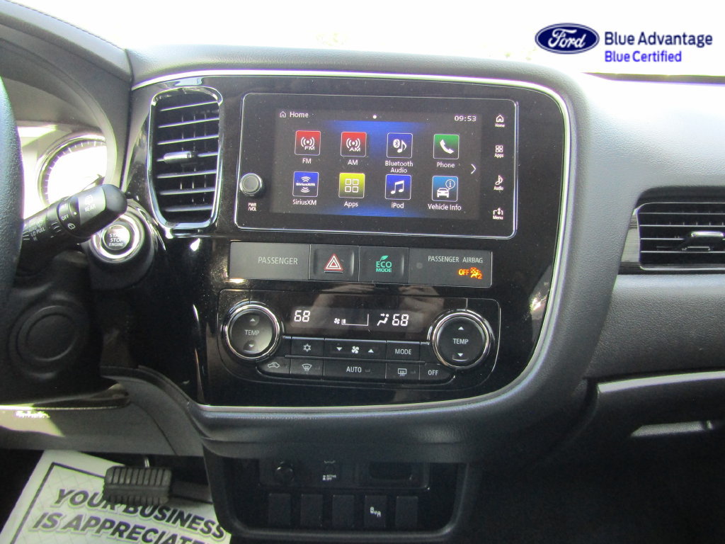 Used 2018 Mitsubishi Outlander SEL AWD/4WD image 27