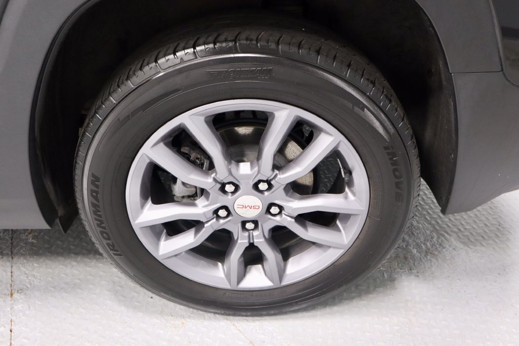 Used 2023 GMC Terrain SLT FWD image 19