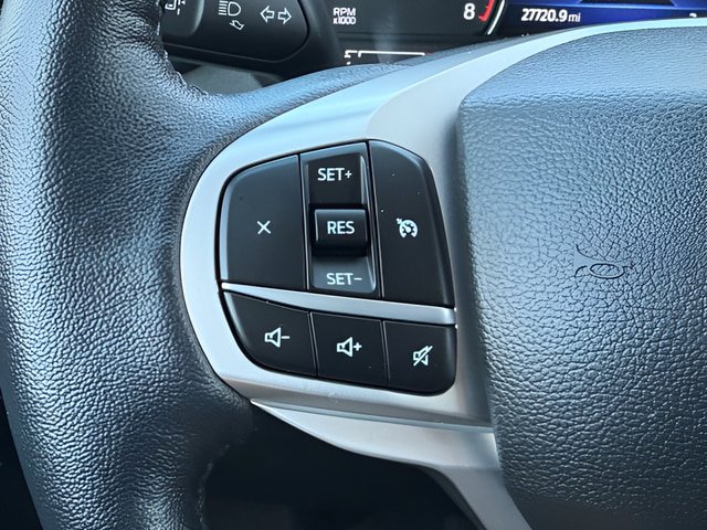 Certified 2022 Ford Explorer XLT w/ Equipment Group 202A AWD/4WD image 17