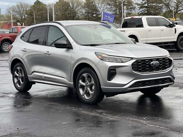 Certified 2024 Ford Escape ST-Line w/ Tech Pack #1 AWD/4WD image 7